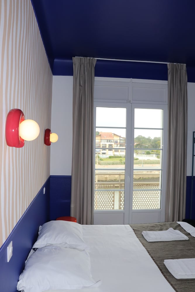Ocean, Superior, Double Bed, Sofa