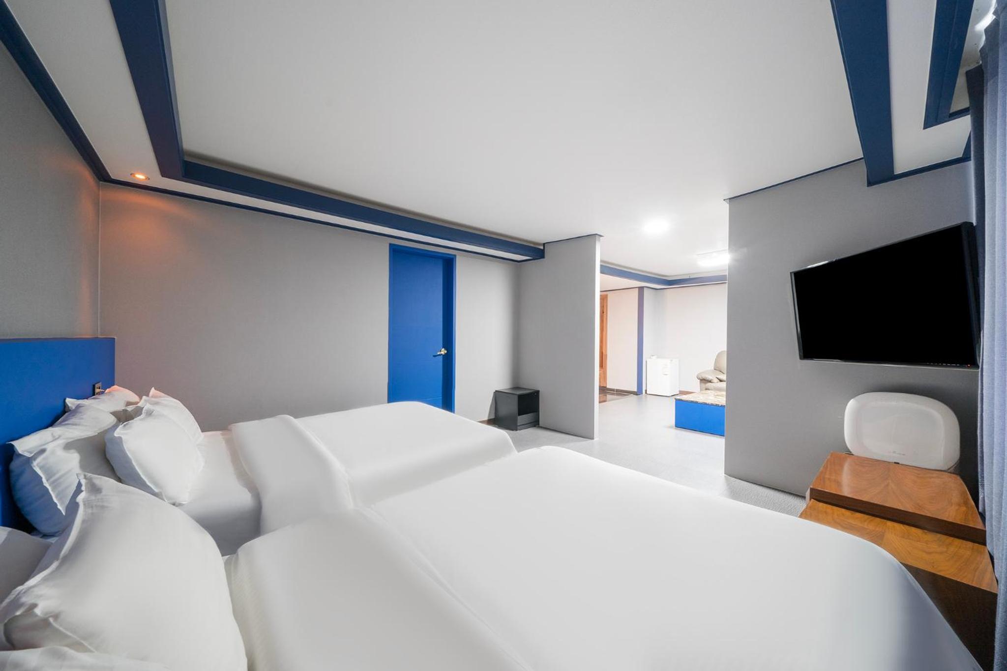 Noblesse Hotel 15/100