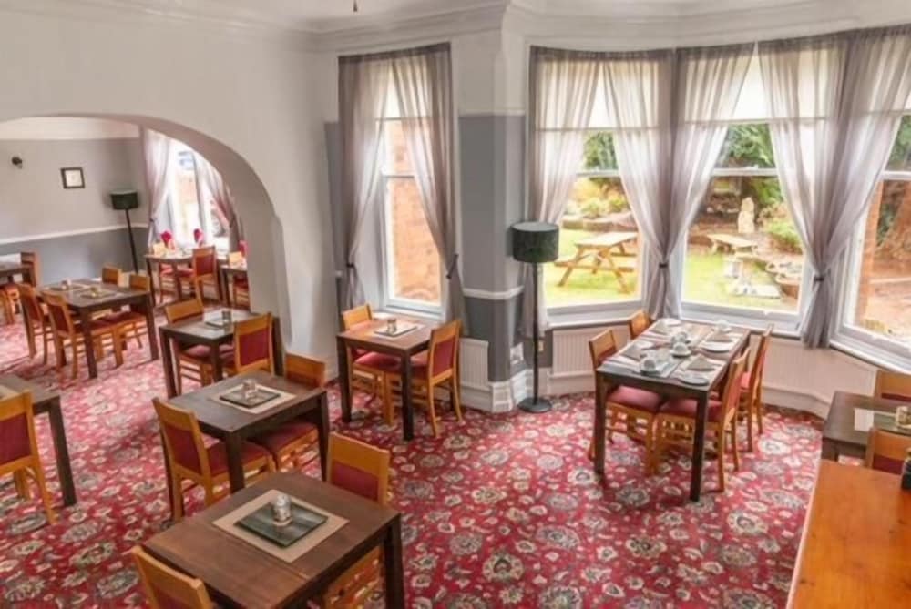 Quorn Lodge Hotel 24/36