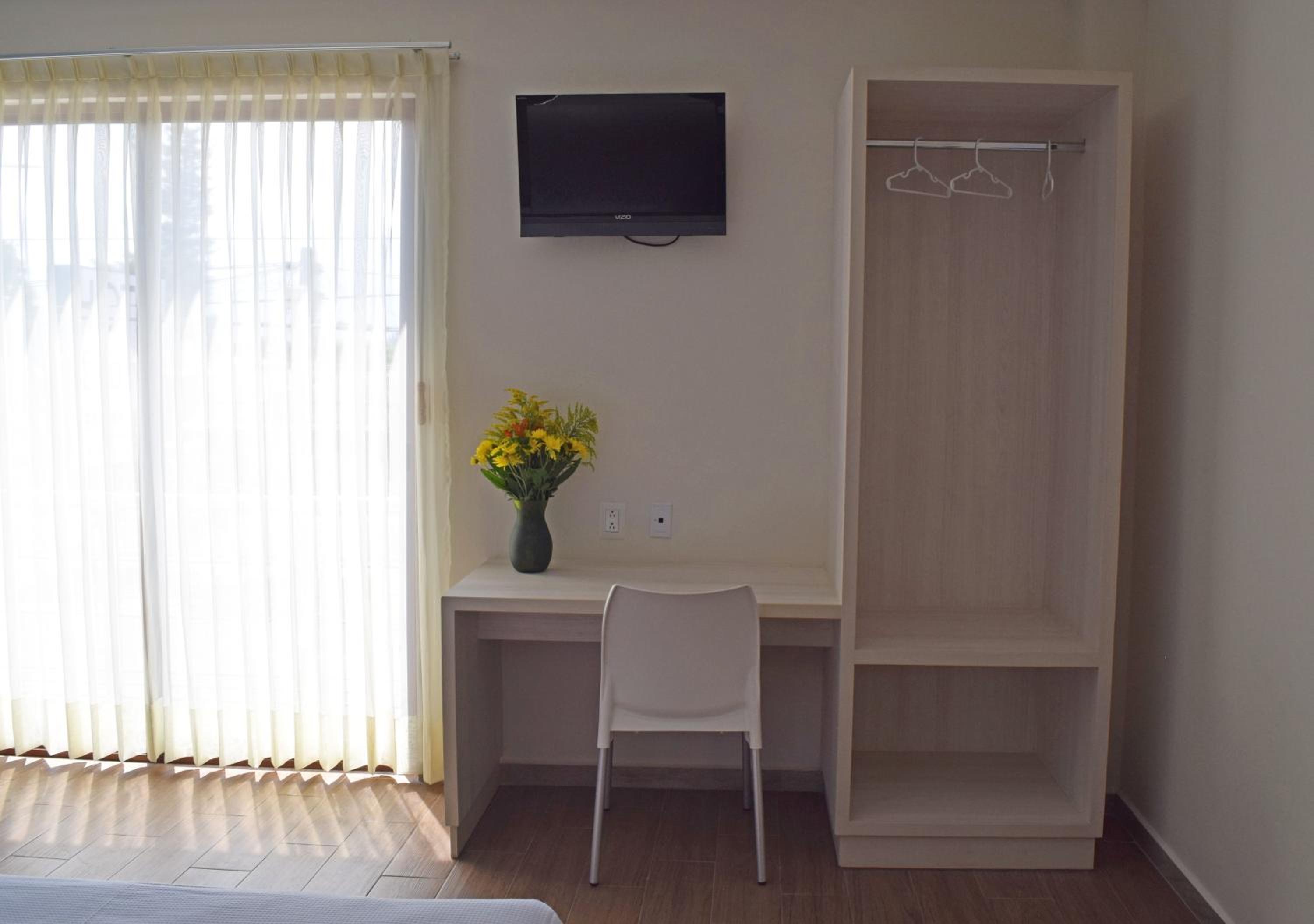 Hotel Guiva Aeropuerto 33/53