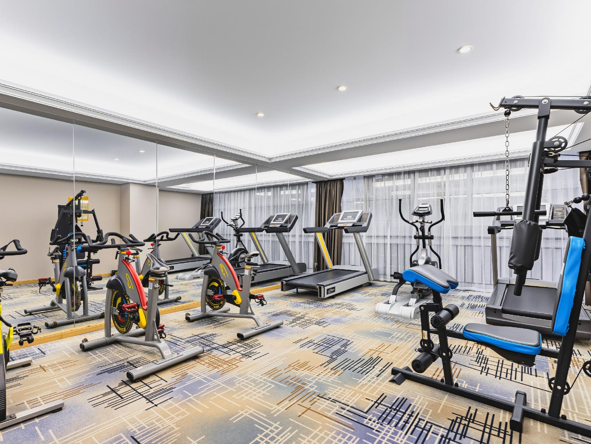 Vienna Hotel (Shantou Convention and Exhibition Center) 43/54