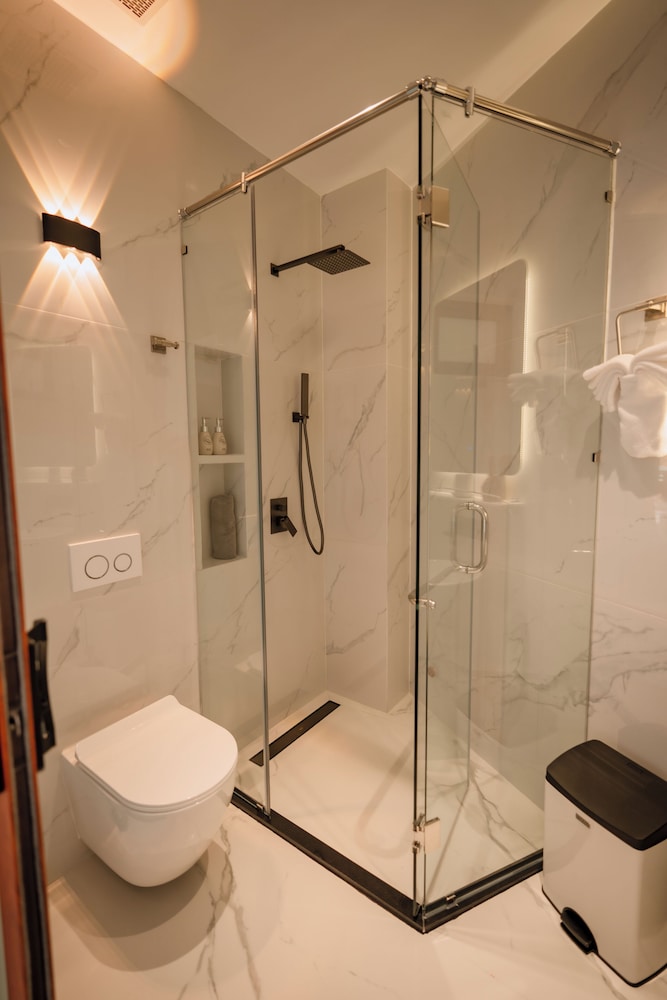 Hue Riverside Villa 45/50