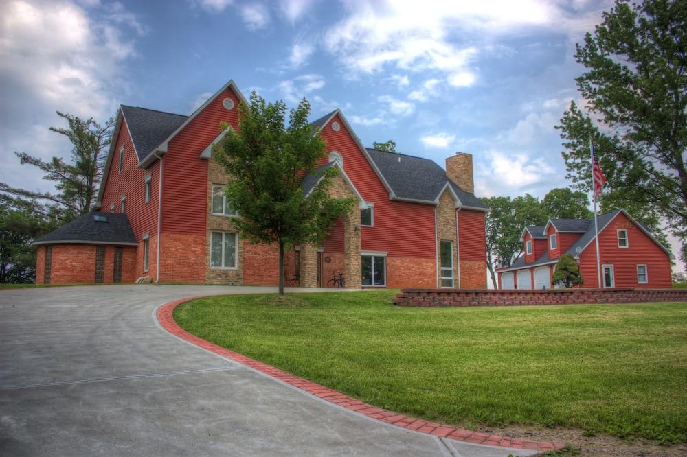 Up Up and Away Lodging 12/14