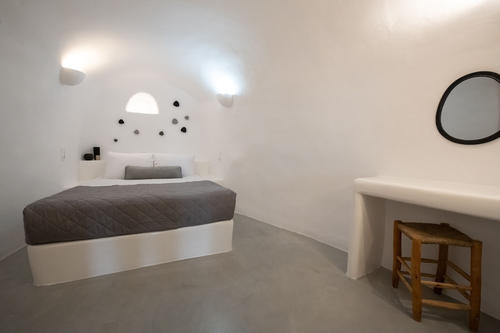 Virginia's Cave Villas 8/40