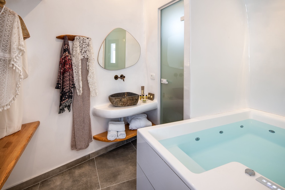 Evgenia Villas Amp Suites 40/63