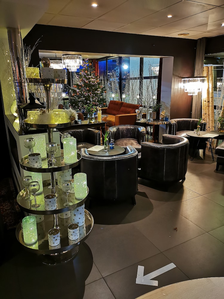 Comfort Hotel Cergy Pontoise Comfort FR06 30/36