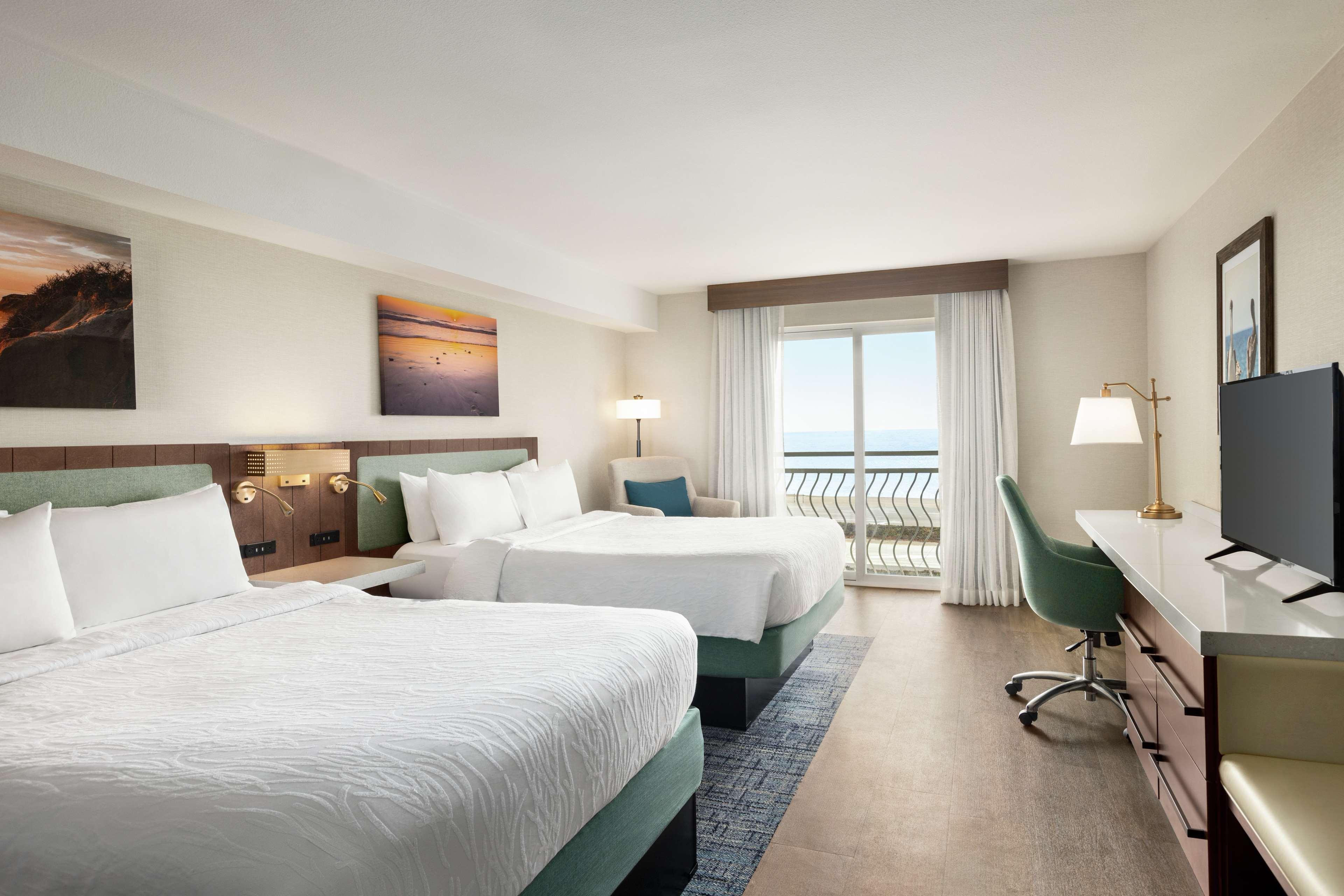 ROOM, 2 QUEEN BEDS, OCEAN VIEW, BATHTUB