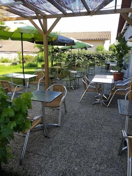 P'TIT DEJ-HOTEL FOIX 15/23