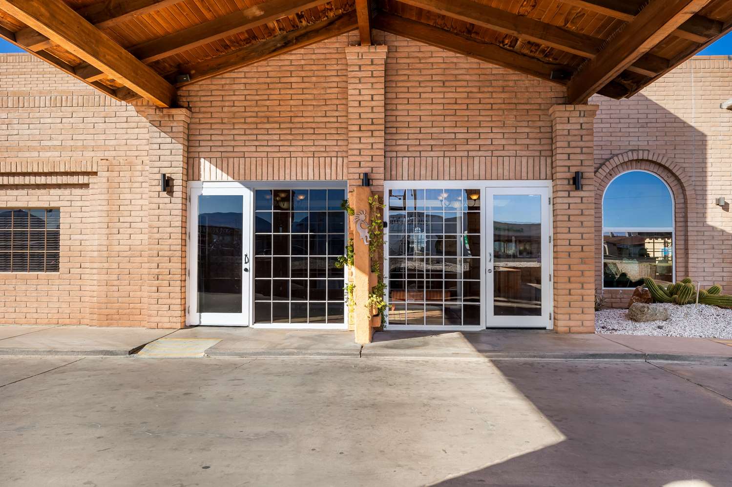 Clarion Inn Sierra Vista near Ft Huachuca 40/42