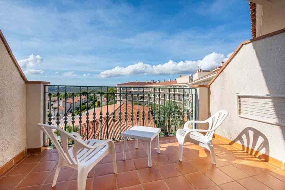 Valentin Son Bou Hotel Apartments 18/85