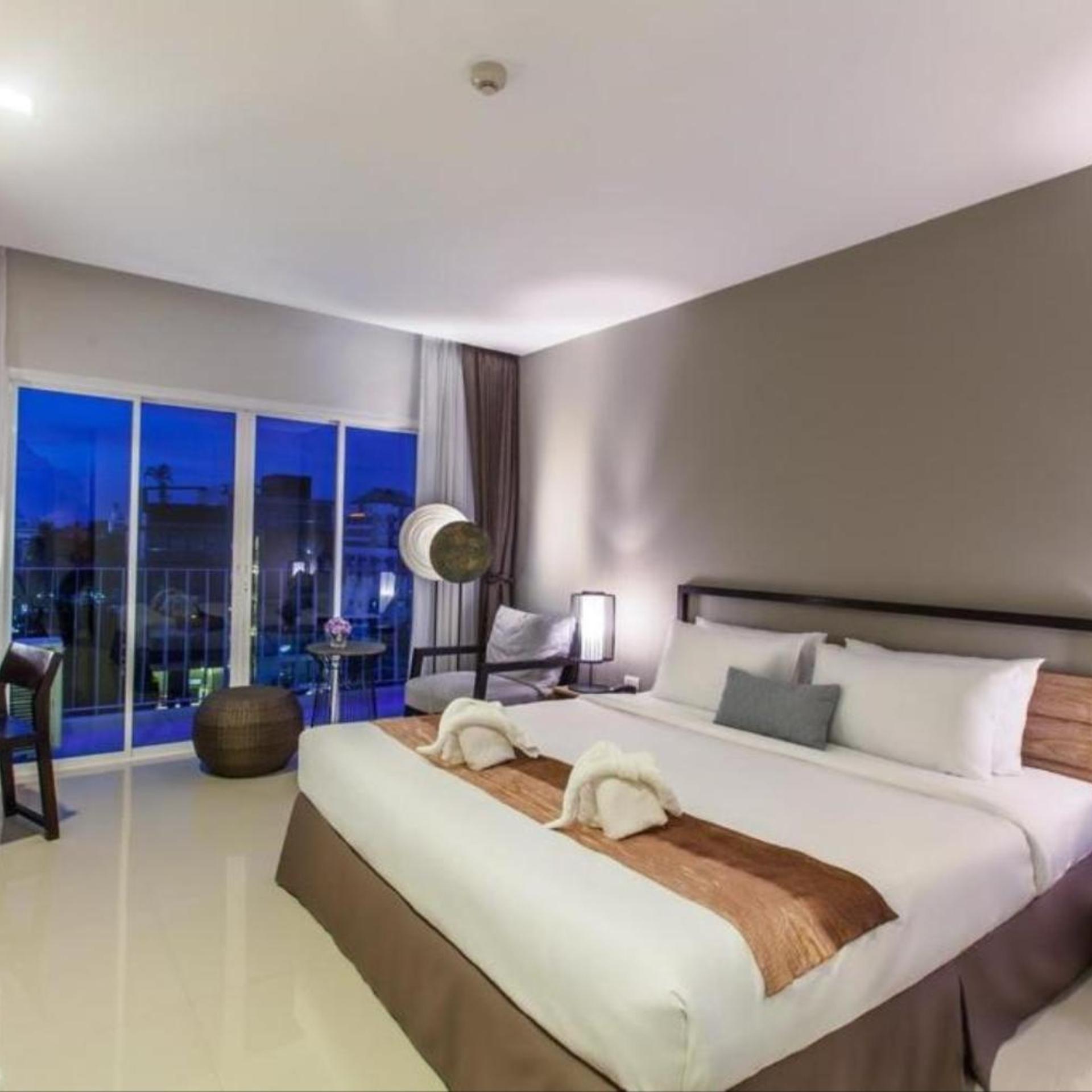 Supreme, Double Bed, Balcony