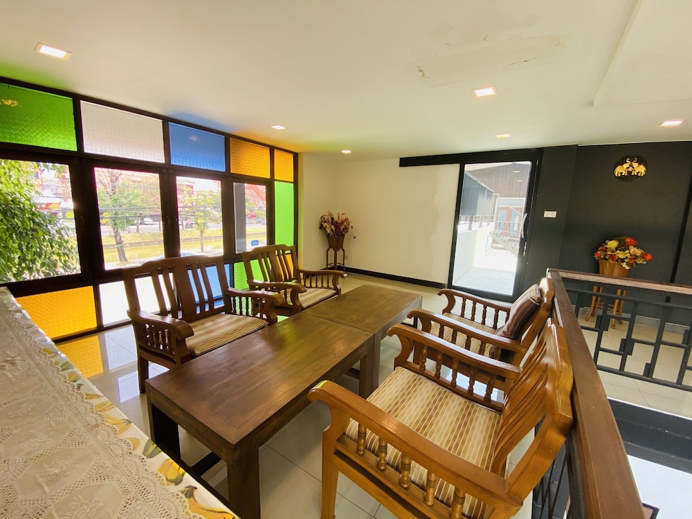 C Hotel Boutique And Comfort 39/40