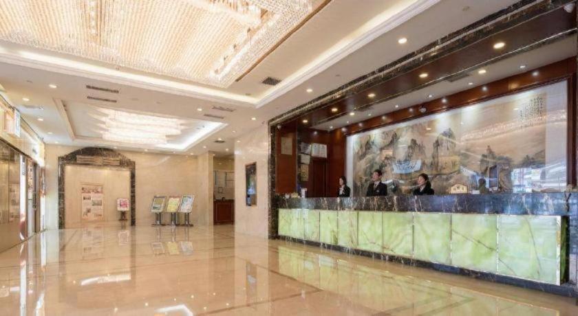 Shenzhen Lotus Hotel 13/51