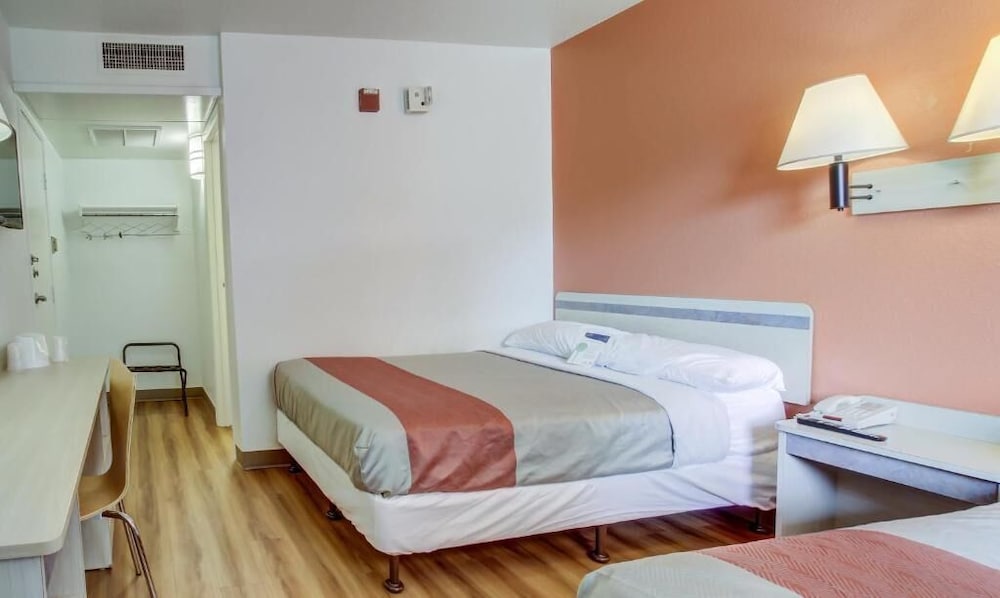 Motel6 Grants Pass, OR 26/44