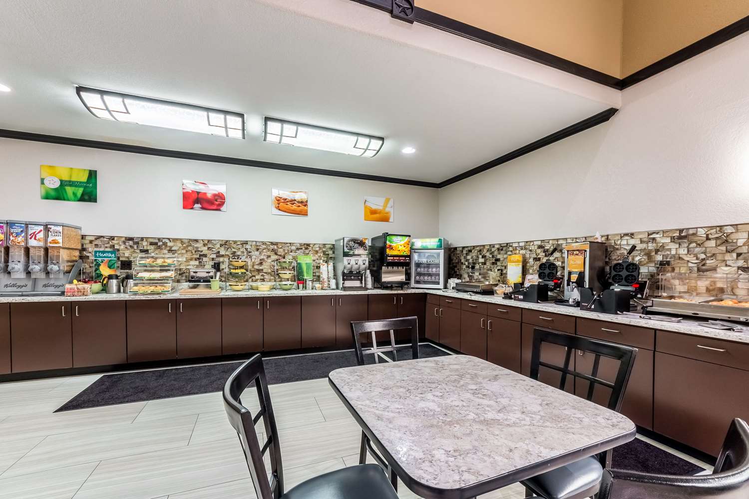 Quality Inn & Suites Seaworld North 33/42
