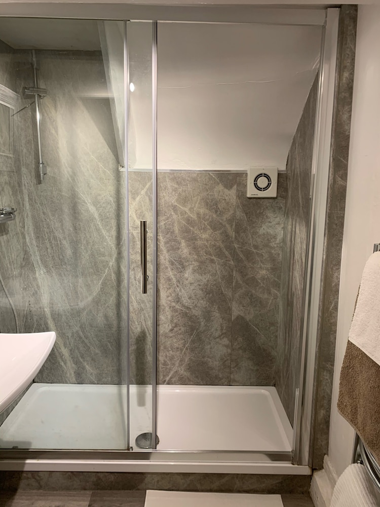 Appletree Cottages 32/33