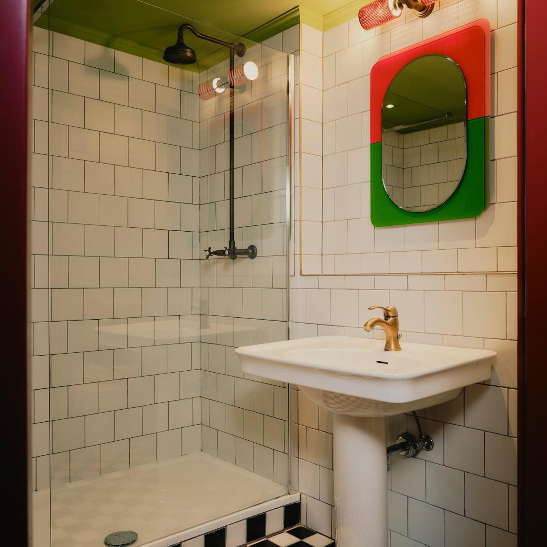 Room, 2 Double Beds, The Dean Berlin 4/4