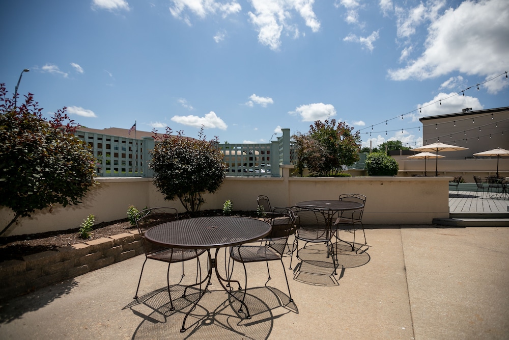 Wyndham Executive Center Columbia 55/60