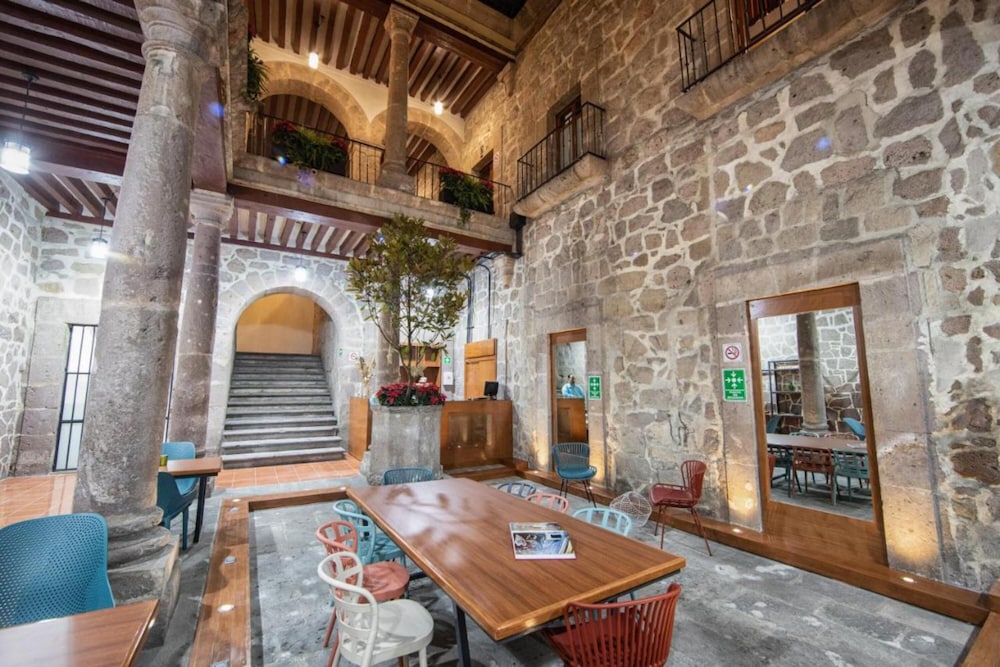 OYO Hostal Mich Morelia 28/33