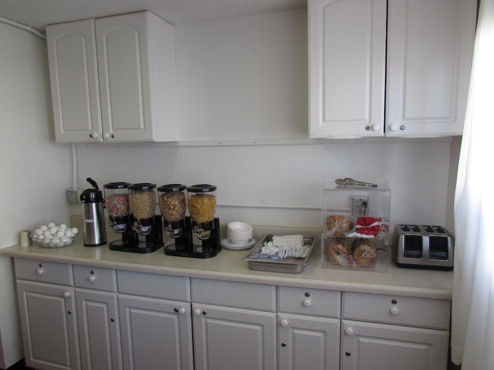 Kennewick Suites 35/58