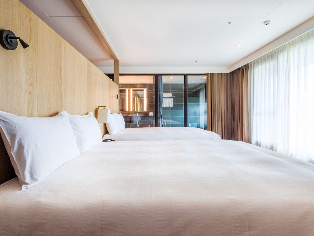 Four Points by Sheraton Yilan Jiaoxi 12/64