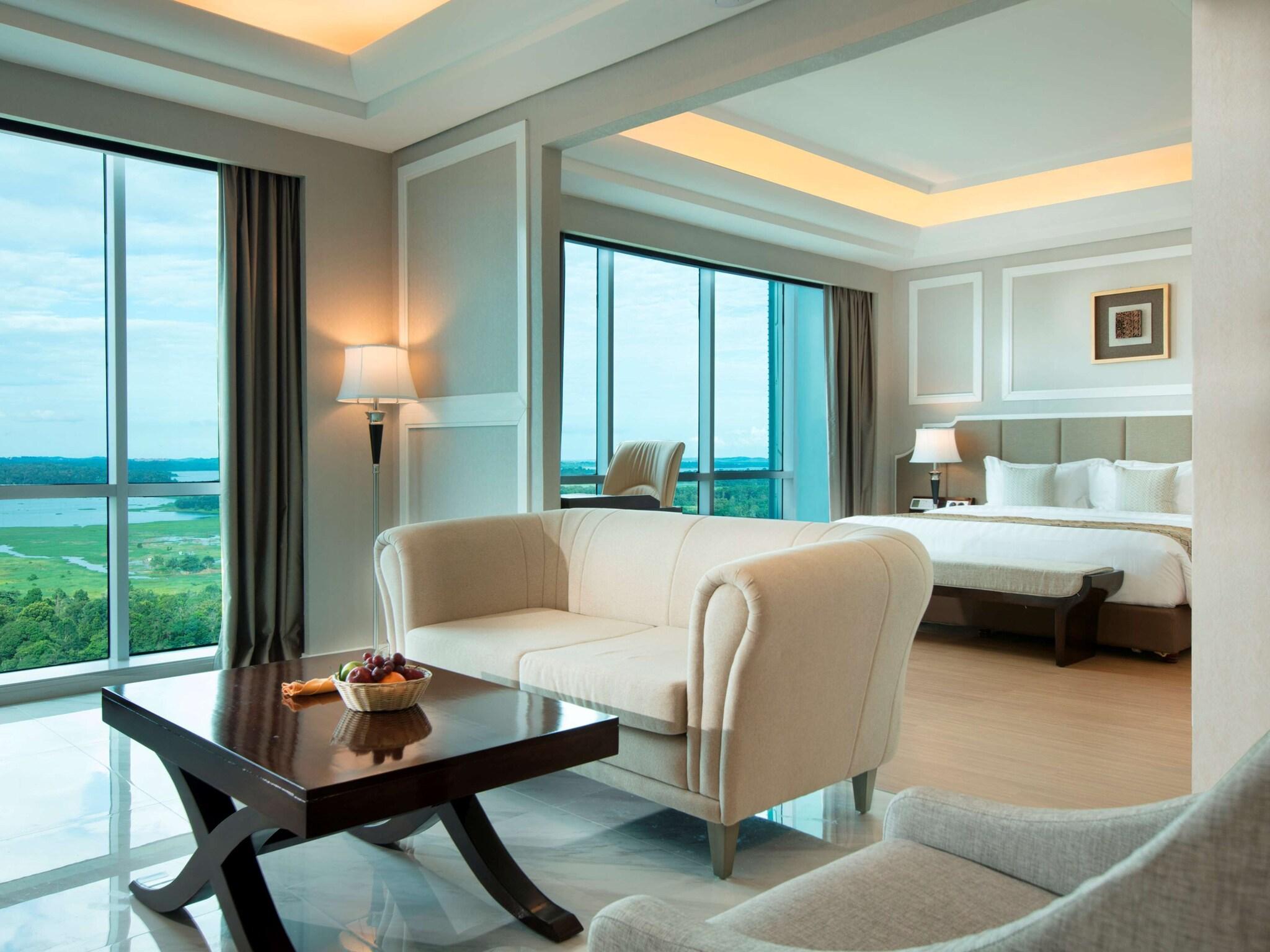 Lake, Executive, Double Bed, Smoking