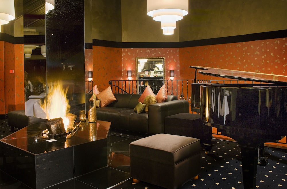 Echoes Boutique Hotel 49/63