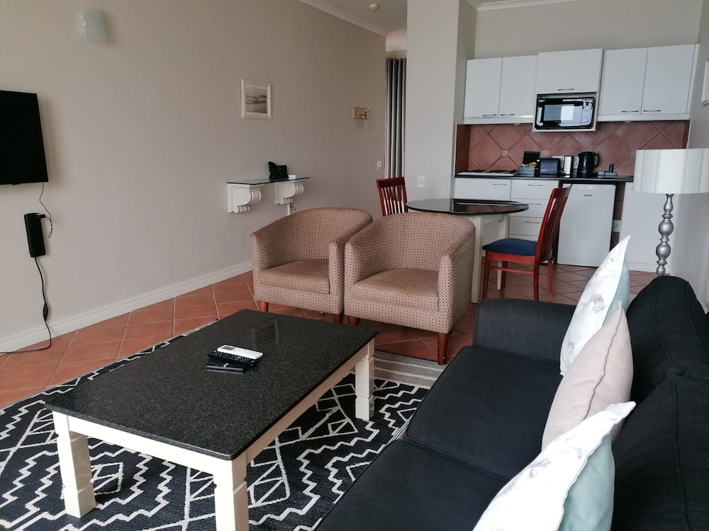 Cape Town Beachfront Apartments At Leisure Bay 40/50