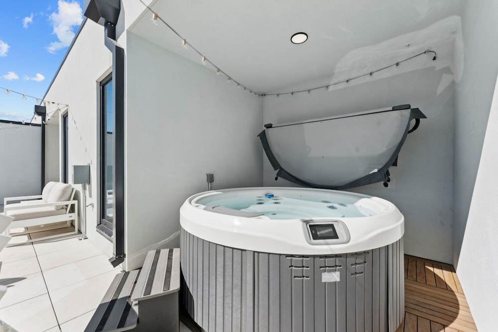 Placemakr Salt Lake City Downtown, Apartments by Hilton 27/50