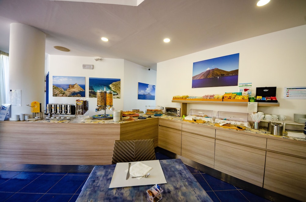 Astro Suite Hotel 29/50