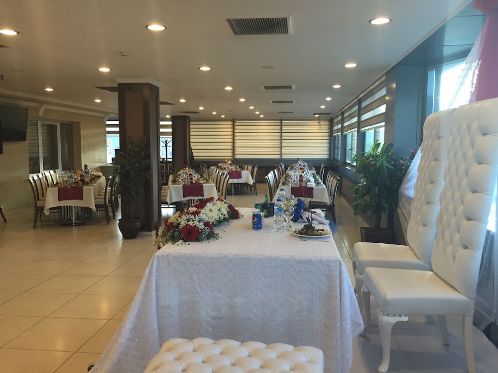 Grand Simay Hotel 28/50