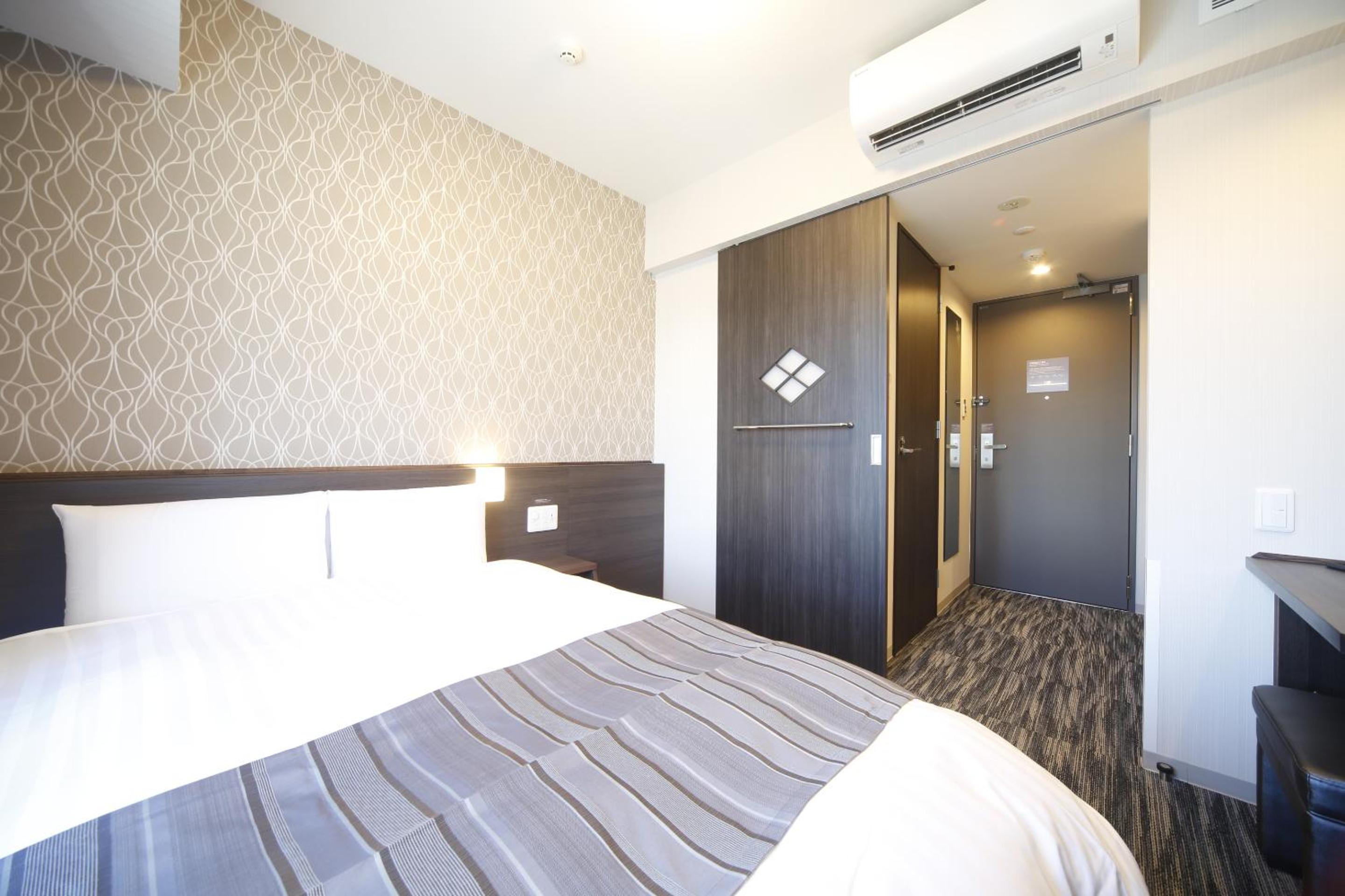 Standard, Double Bed