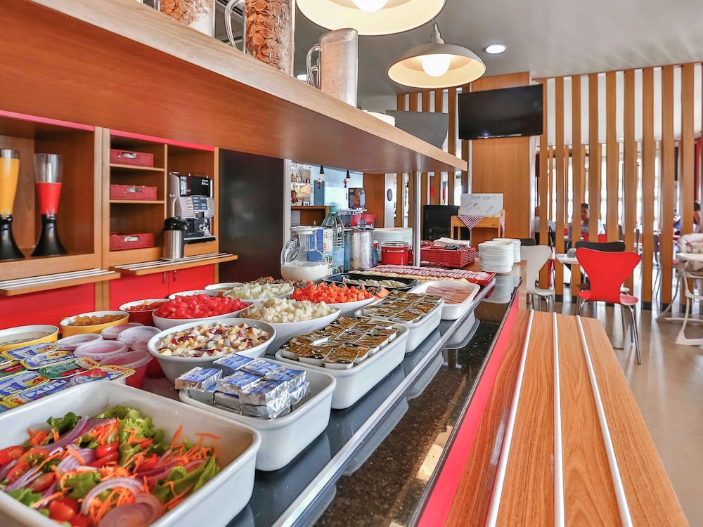 Ibis Goiania 46/64