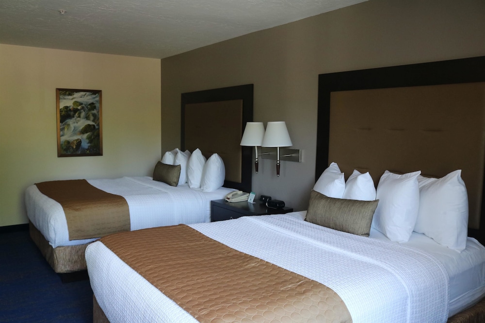 Standard, 2 Queen Beds, Accessible