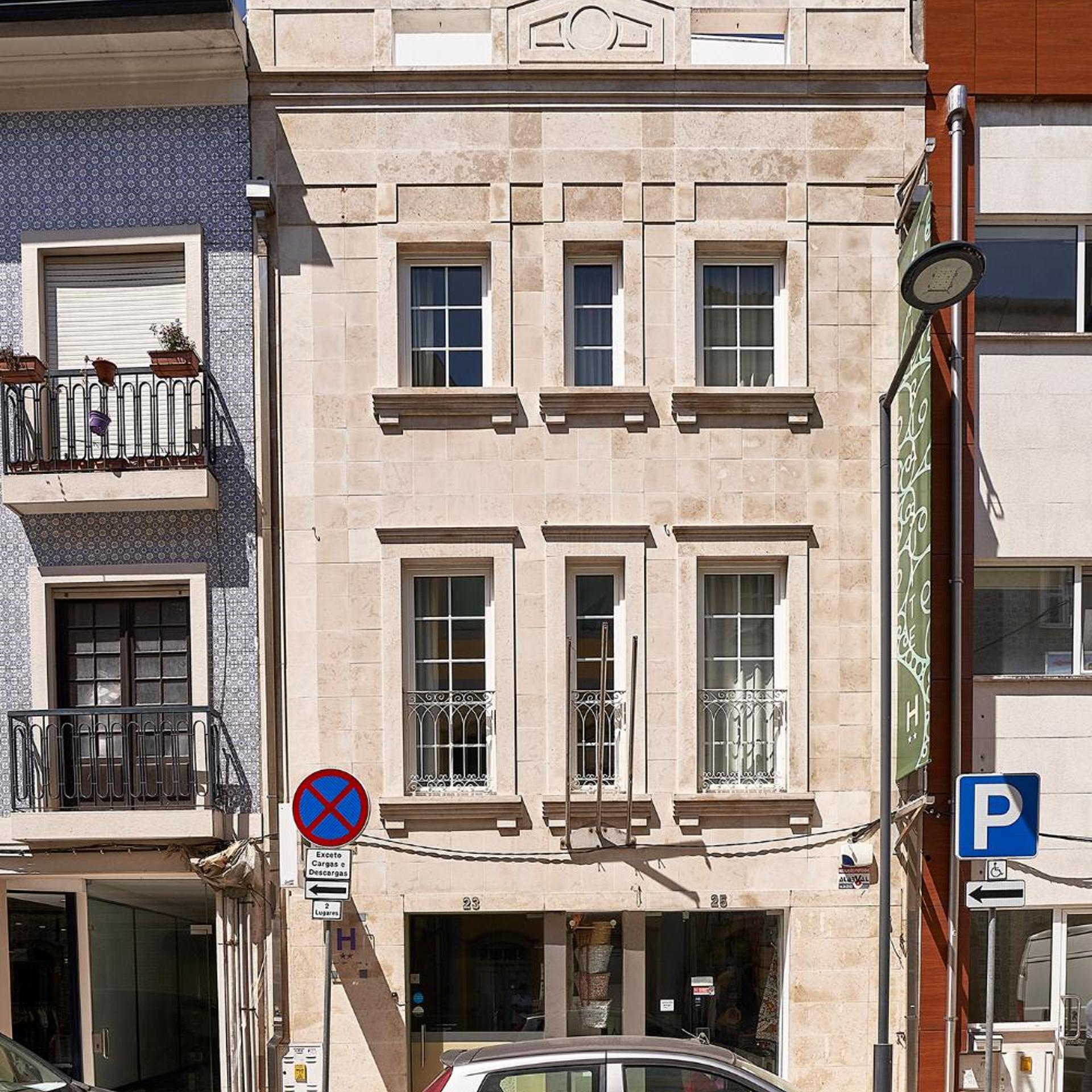 Jose Estevao Hotel 2/55