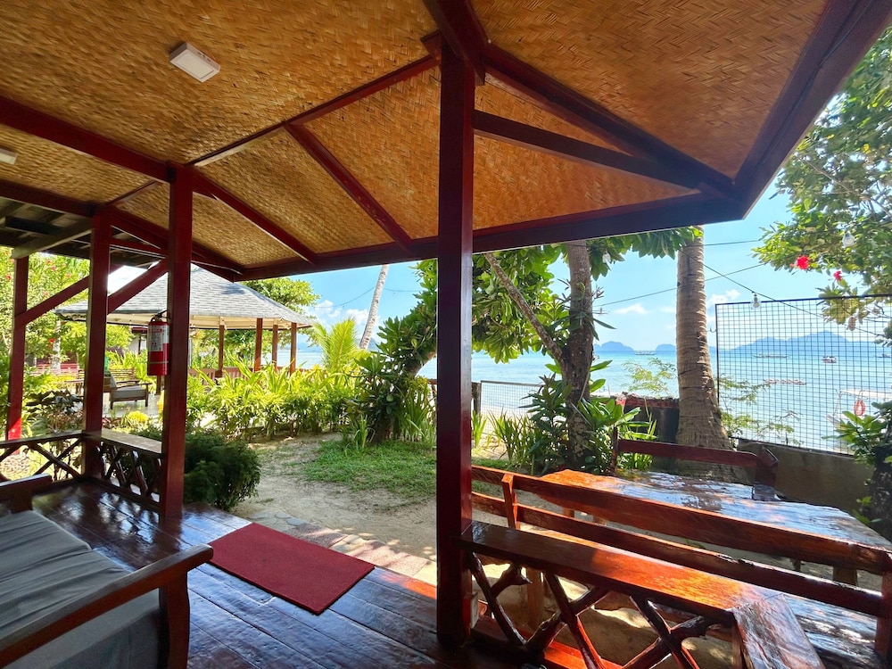 Doublegem Beach Resort 47/79