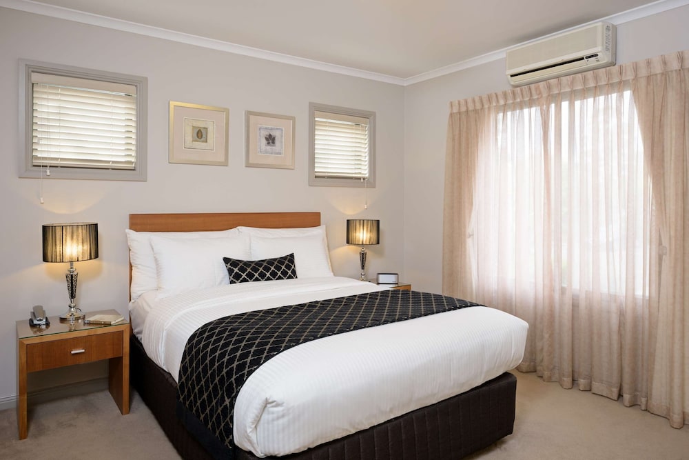 1 BEDROOM, DELUXE, APARTMENT