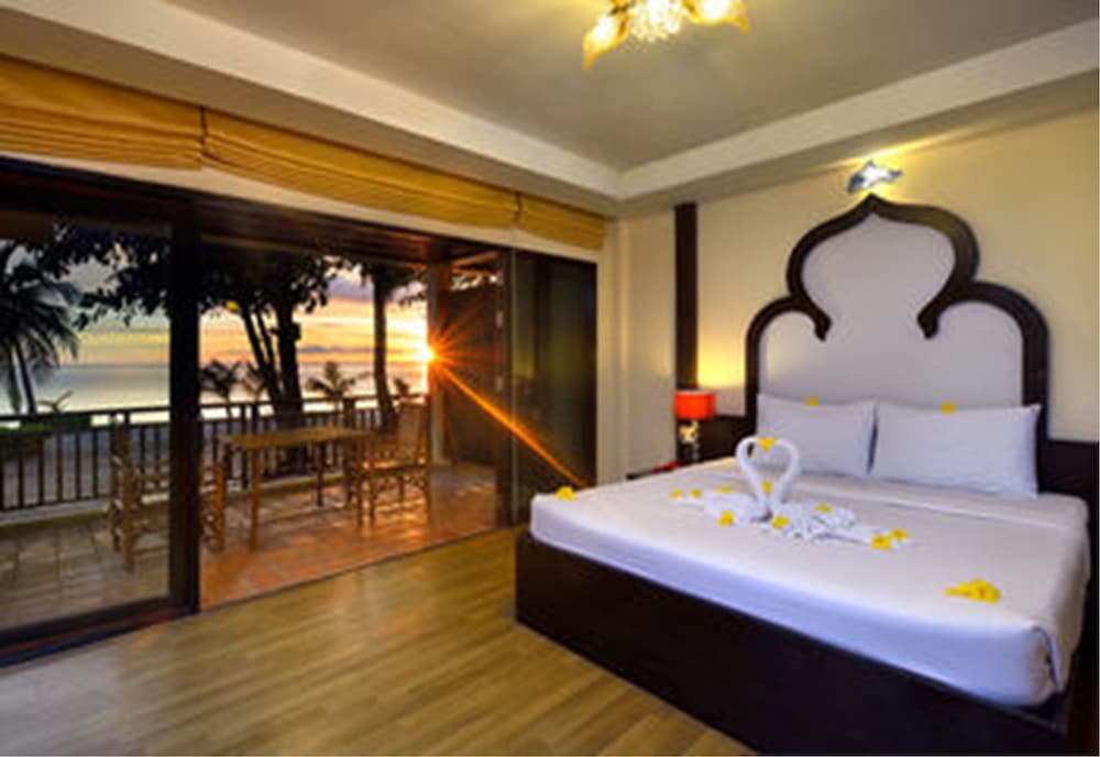 Siam Beach Resort 36/71