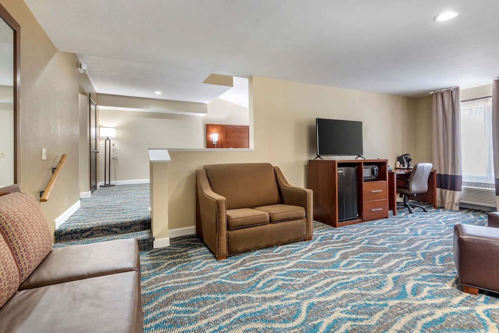 Comfort Inn Asheville East-Blue Ridge Pkwy Access 30/39