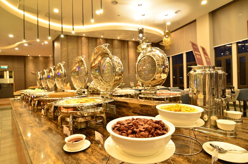 Mercure Selangor Selayang 56/70