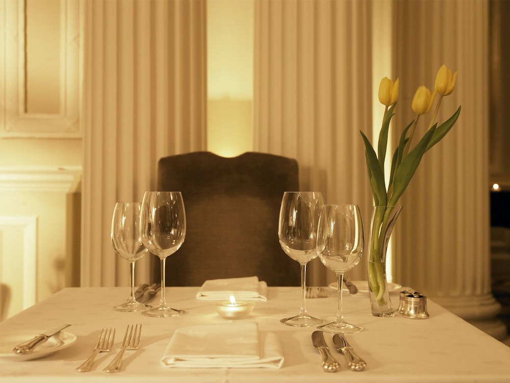 Macdonald Bath Spa Hotel 37/69