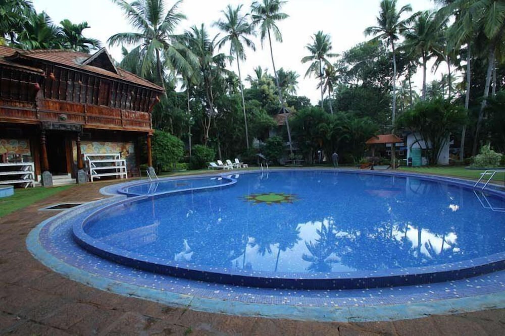 Akhil Beach Resort 32/34
