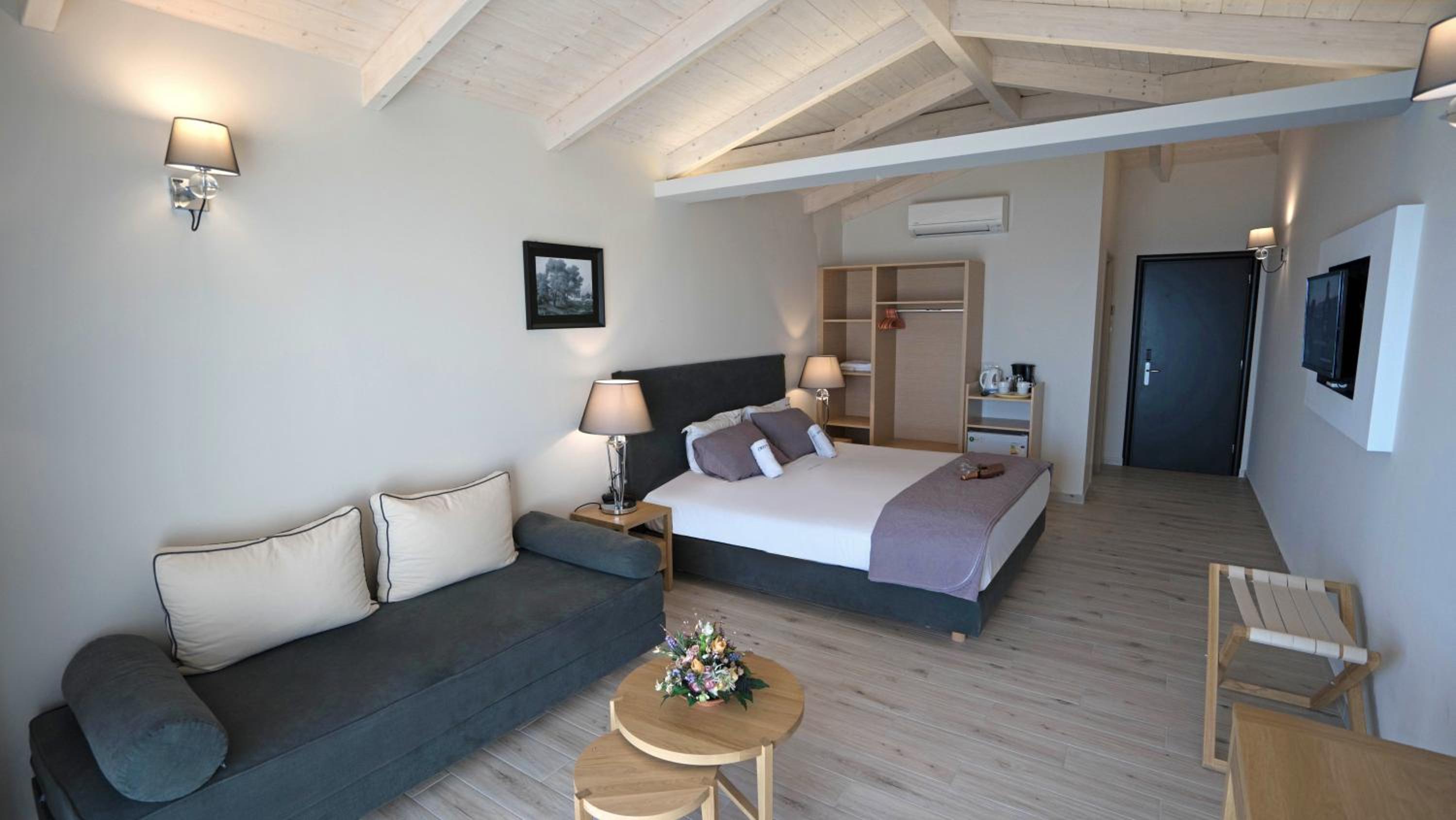 Superior, Double or Twin Bed, Sea View, Crystal Beach Hotel 6/10