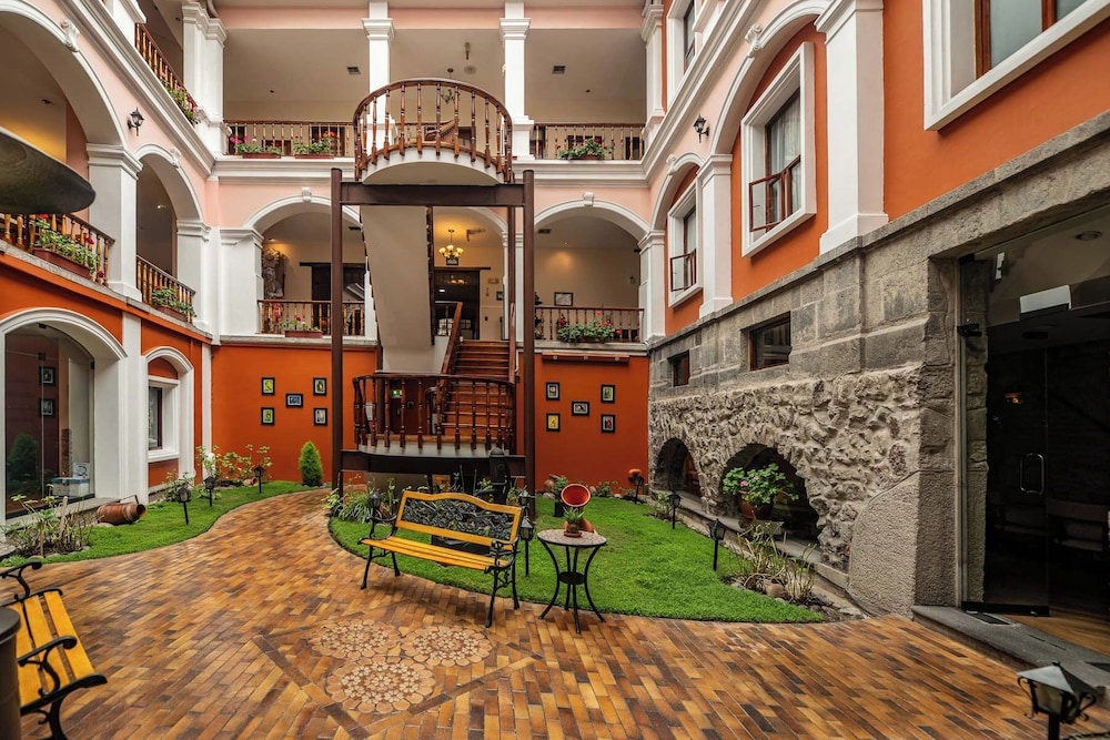 Hotel Patio Andaluz 42/50