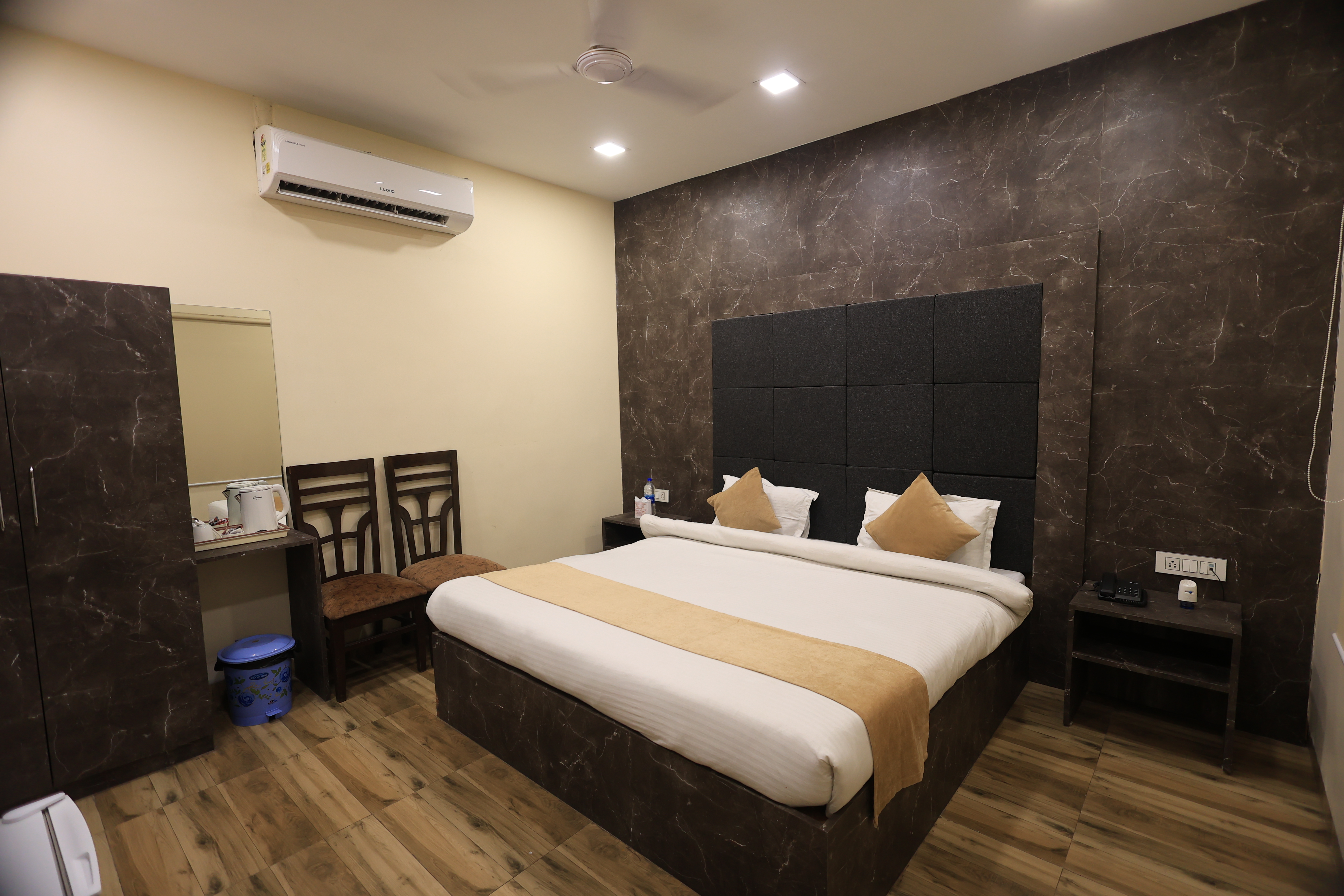 Hotel Mandakini Royale 20/41