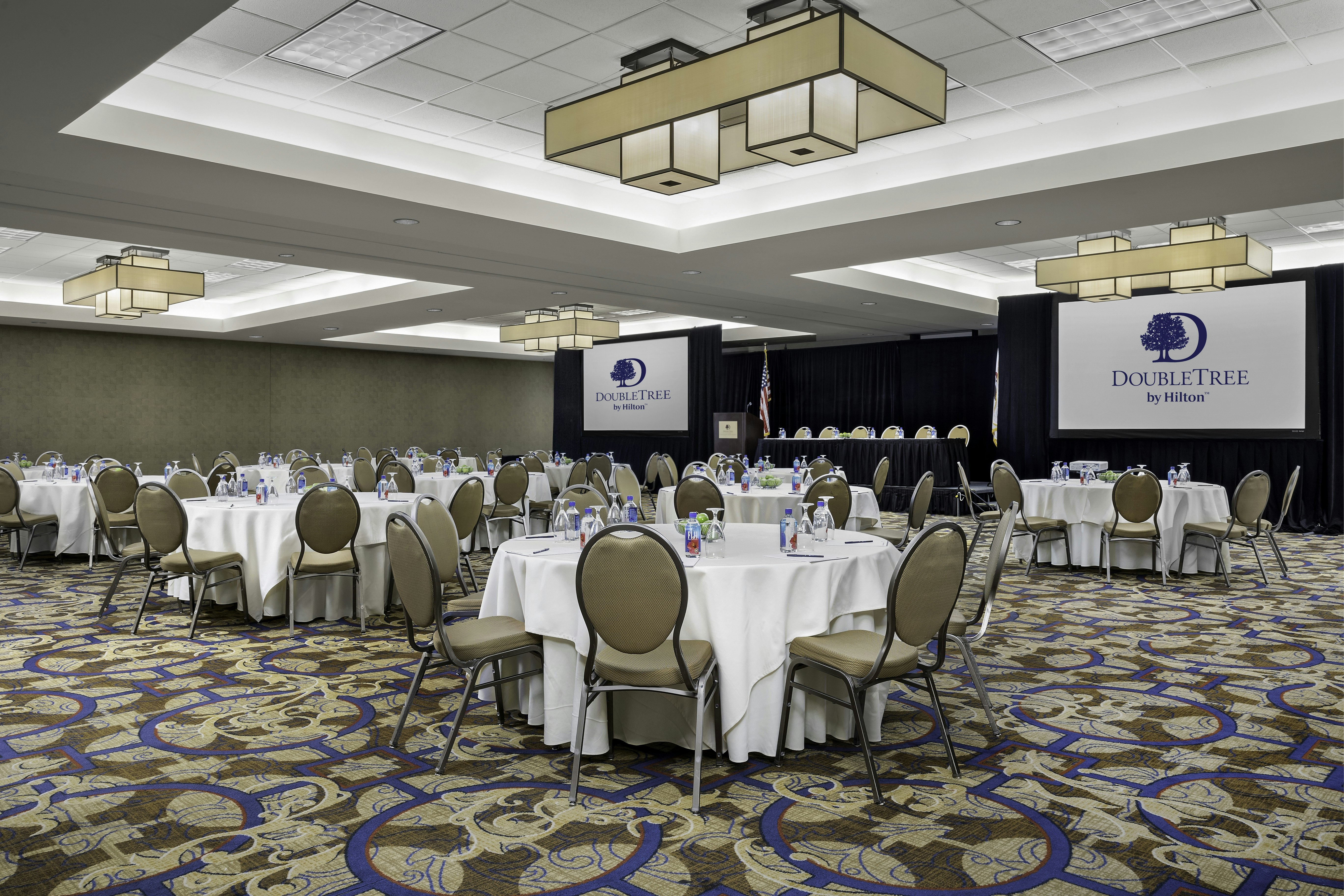 Doubletree Hotel Chicago O Hare Airport Rosemont 76/85