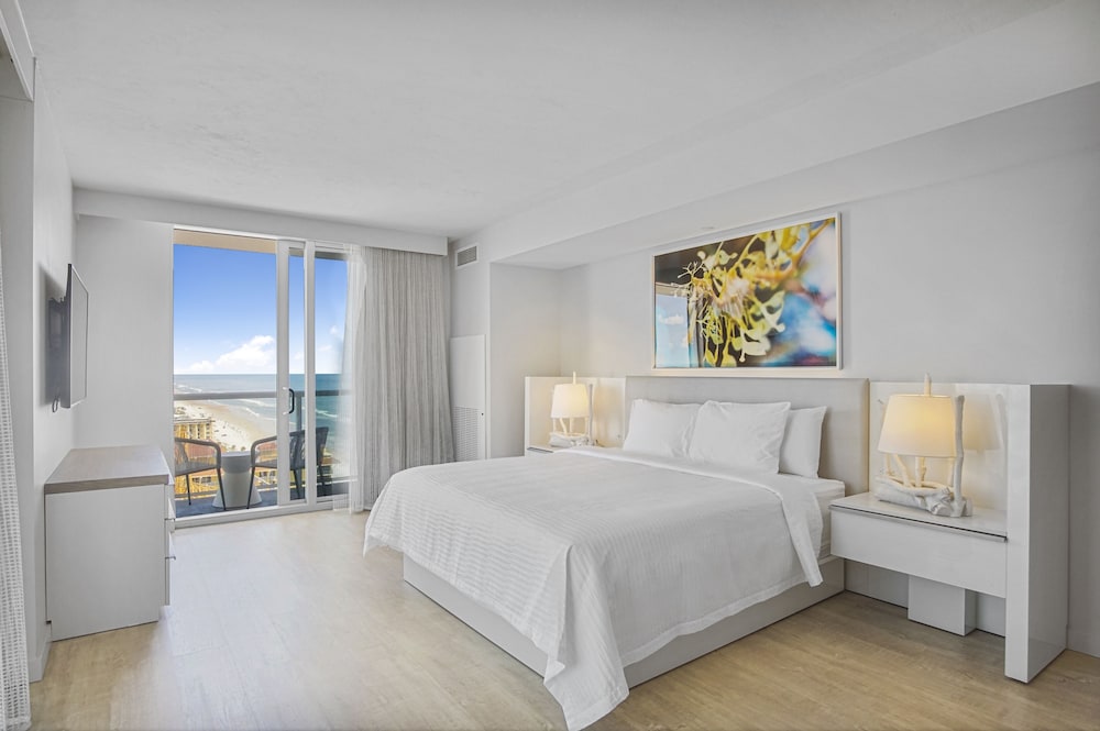 SUITE, MULTIPLE BEDS, ACCESSIBLE