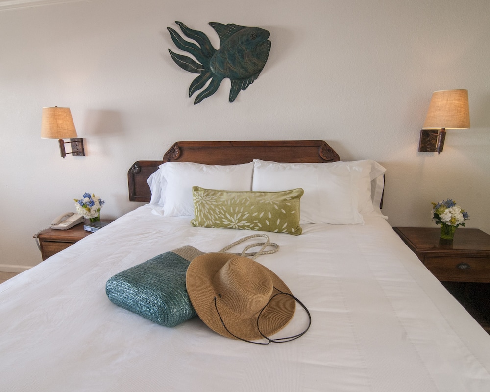 Ocean Isle Inn 14/50