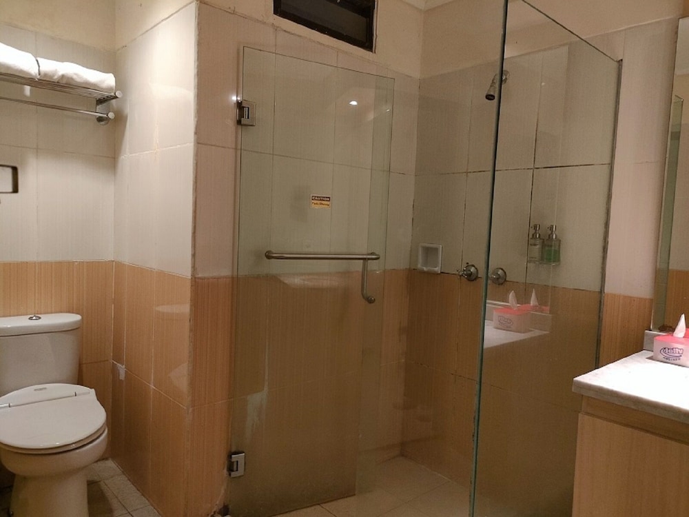 Hotel Mega Lestari 8/25