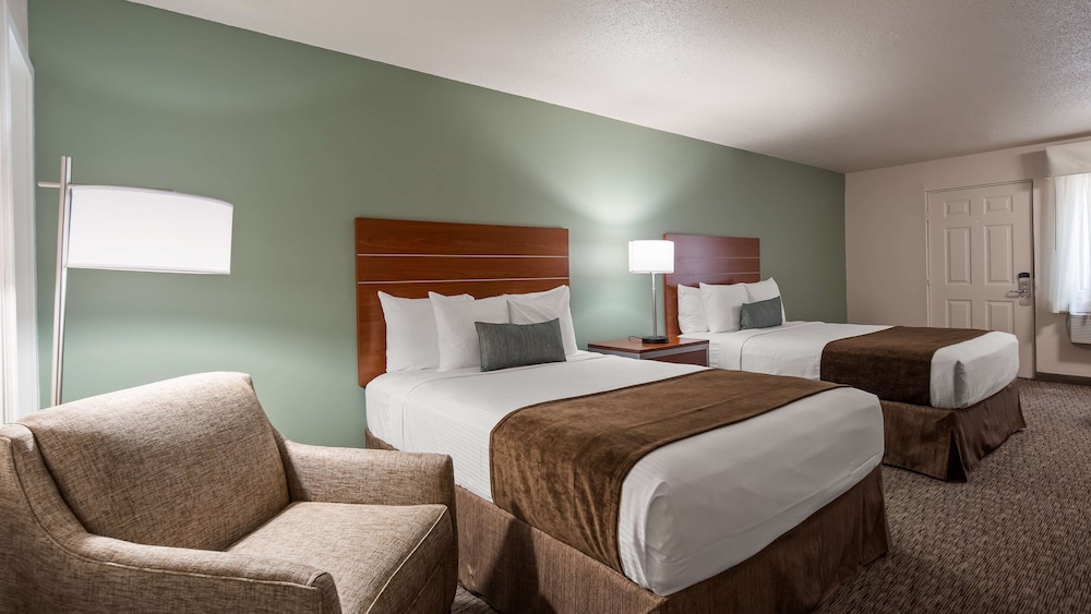 Best Western Buffalo Ridge Inn 13/33